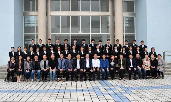 安徽梦都集团与安徽冶金科技职业学院首届“梦都职业经理人班”开班典礼圆满结束