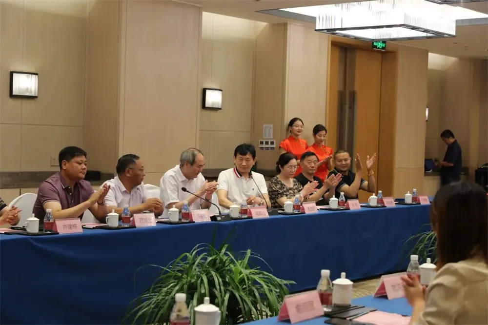 梦都集团携手万佛湖渔业—战略合作共谱新篇章